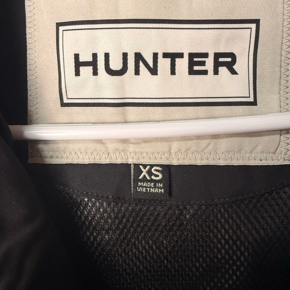 Hunter Water-Resistant Black Jacket - Picture 2 of 9